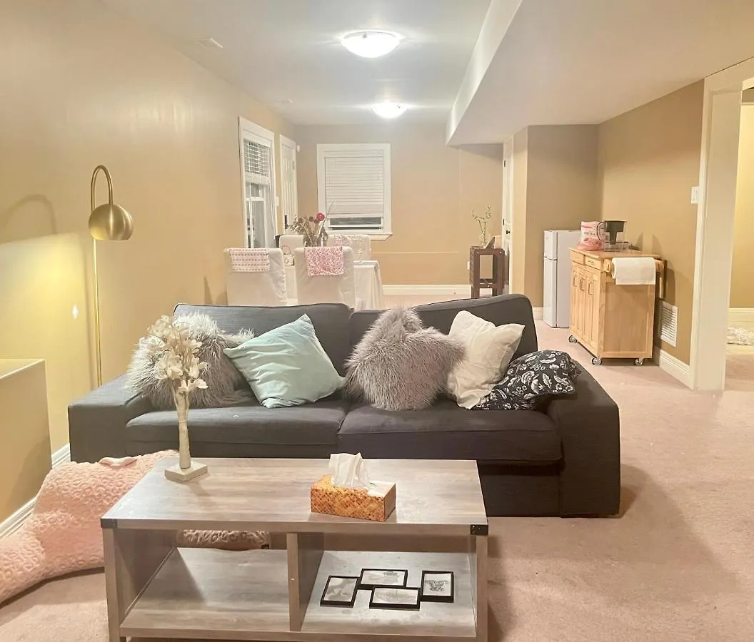 Cozy And Stylish Entire Suite In Halifax location